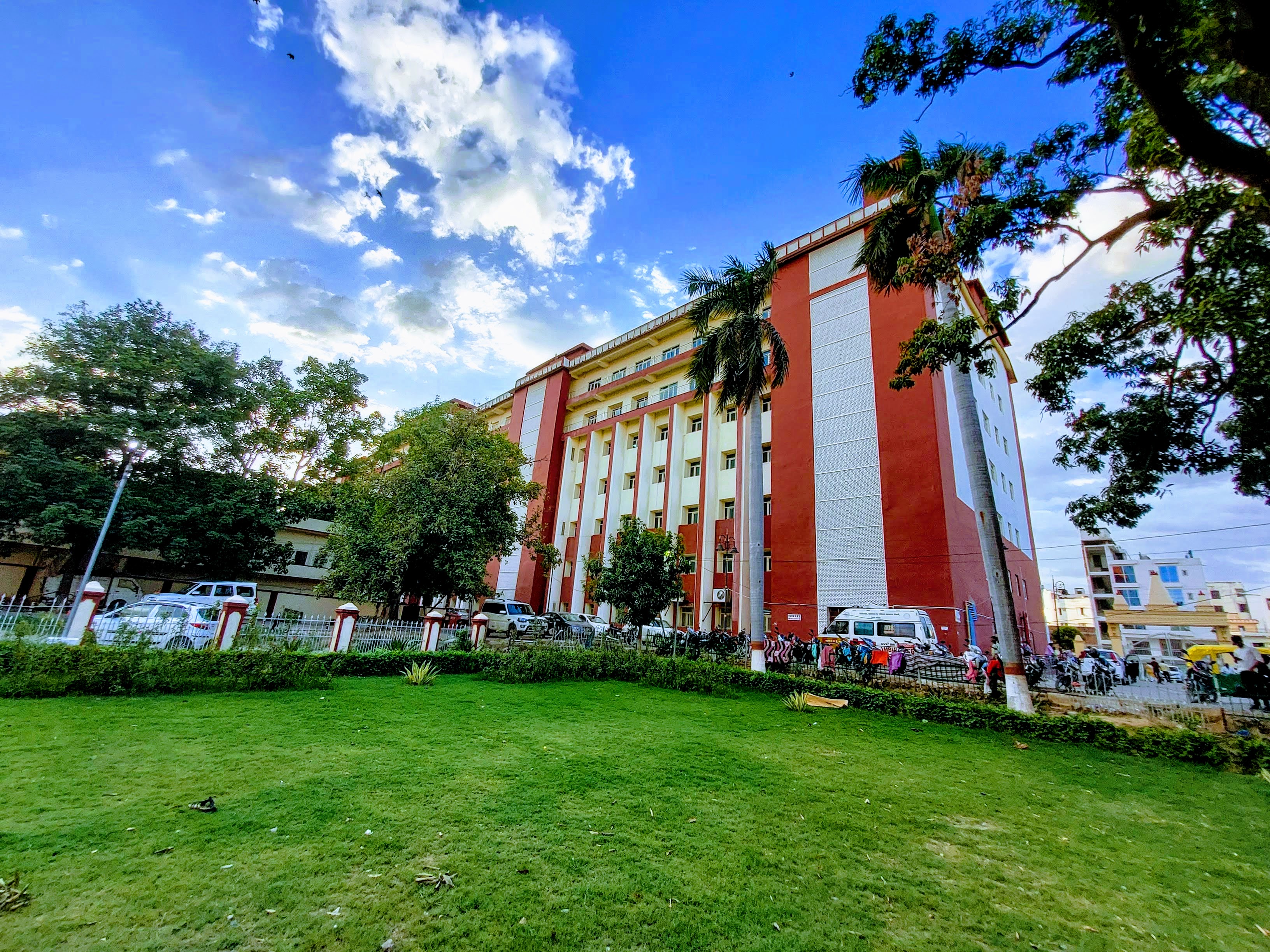 IMS Trauma Centre BHU